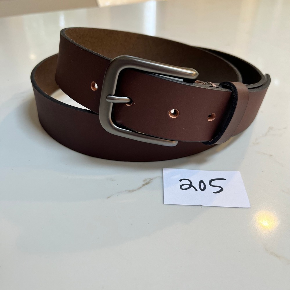NWOT Timberland Men's Brown  100% Leather Belt Silver Buckle Size 40‎